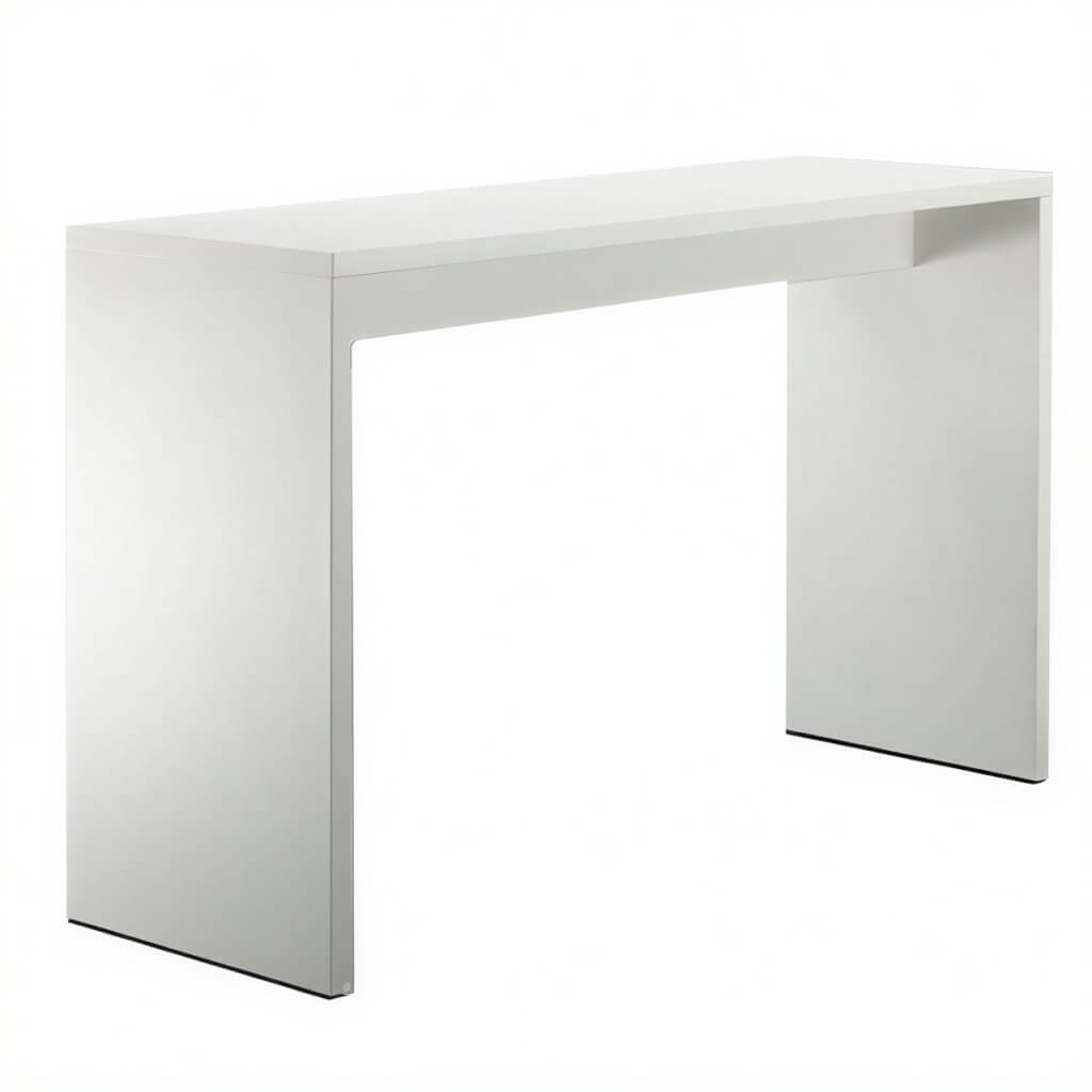 Ein moderner, minimalistischer Konsolentisch in Weiß mit klaren Linien und rechteckiger Form vor neutralem Hintergrund